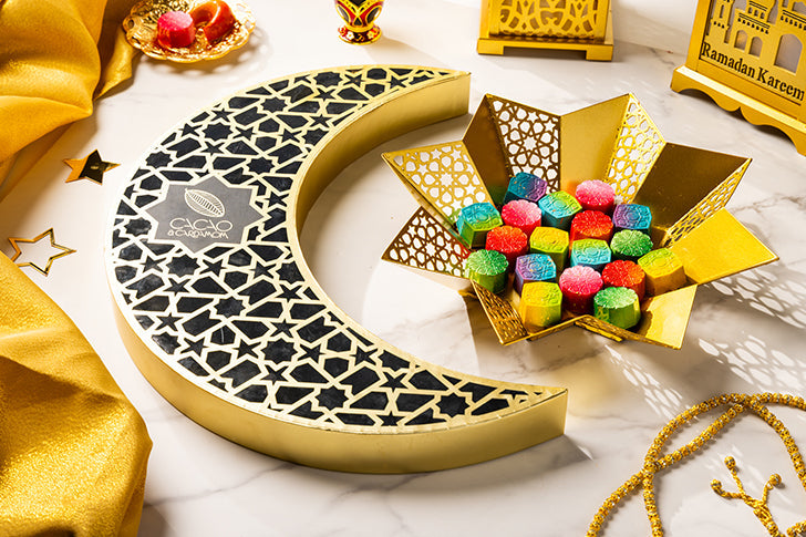 Crescent-Shaped Gift Box