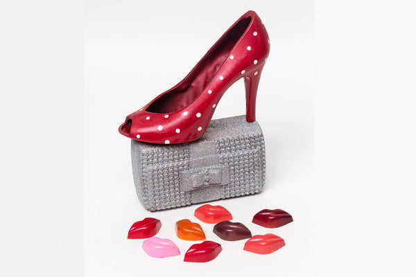 Unveiling the Allure of Chocolate High Heels and Strawberries for Indulgent Dessert Lovers