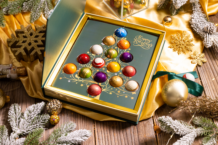 luxury holiday chocolate gift boxes