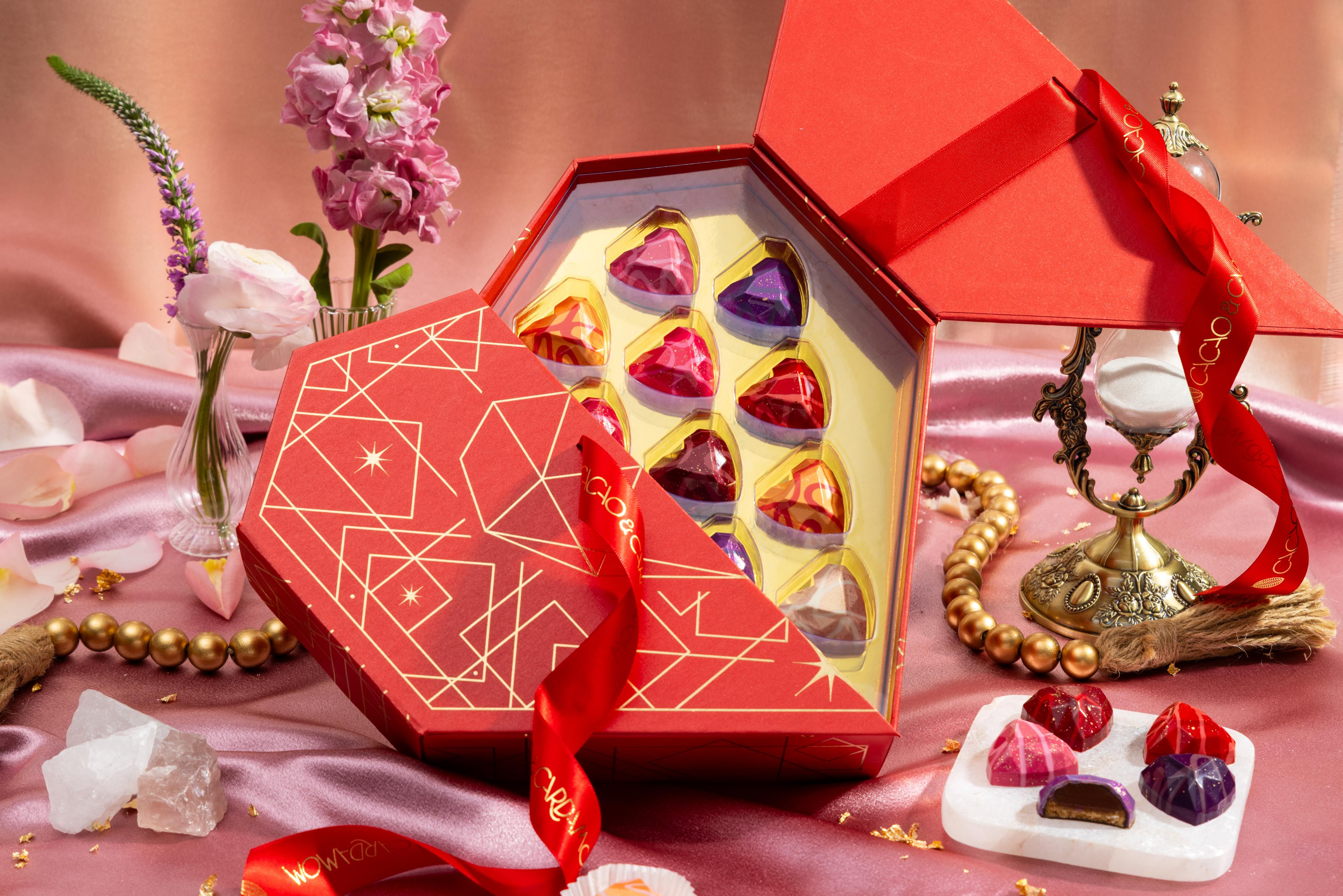 Written in the Stars Gift Box – 18pc Artisan Gourmet Chocolate Box