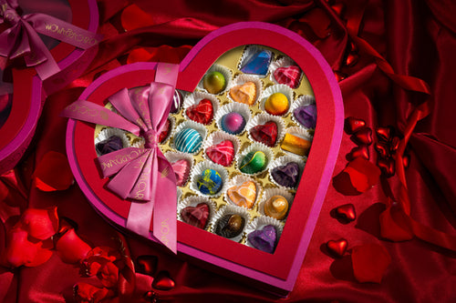 Everlasting Love Gift Box, 28 piece