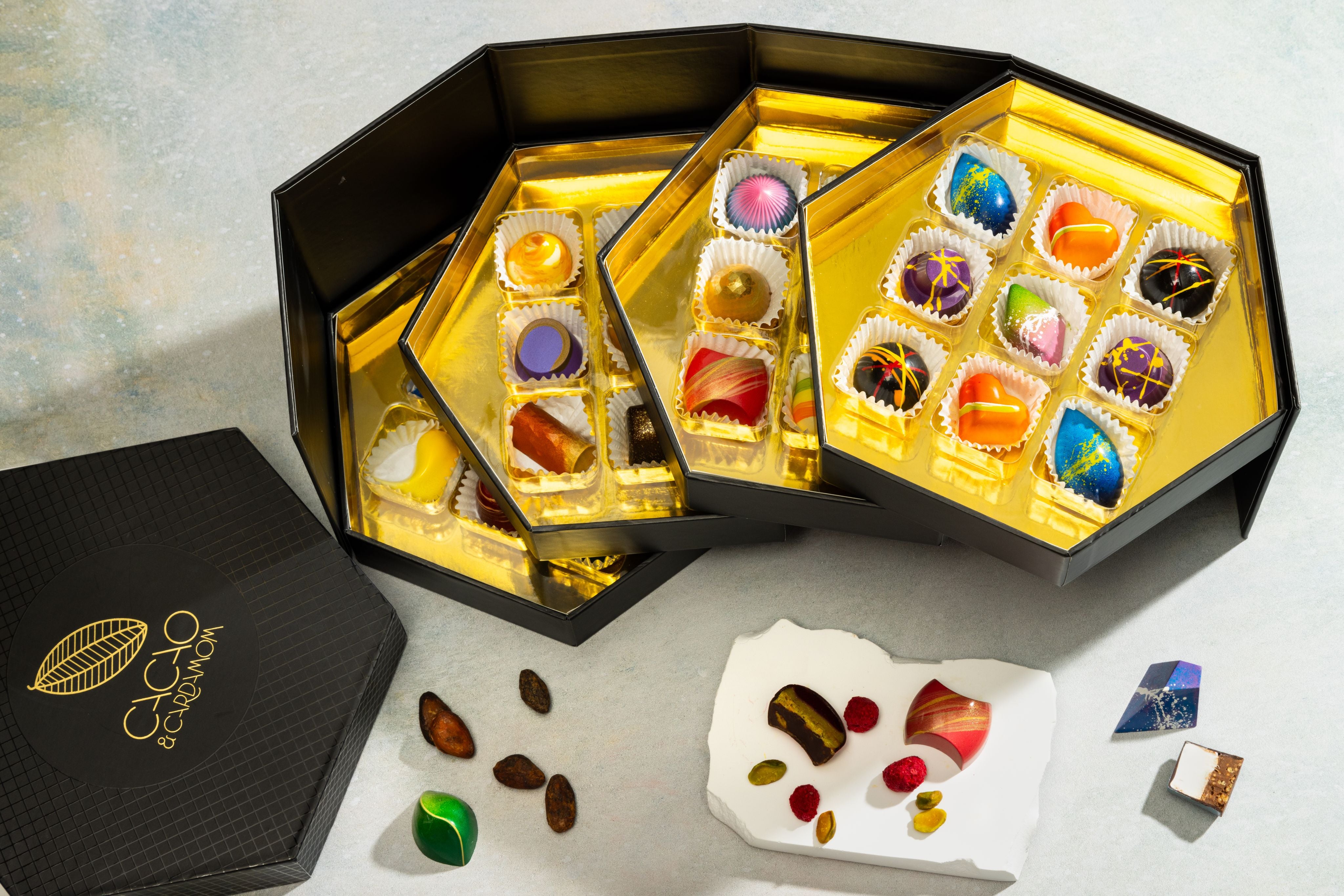 Signature Chocolate Tasting Gift Set – Cacao & Cardamom Chocolatier