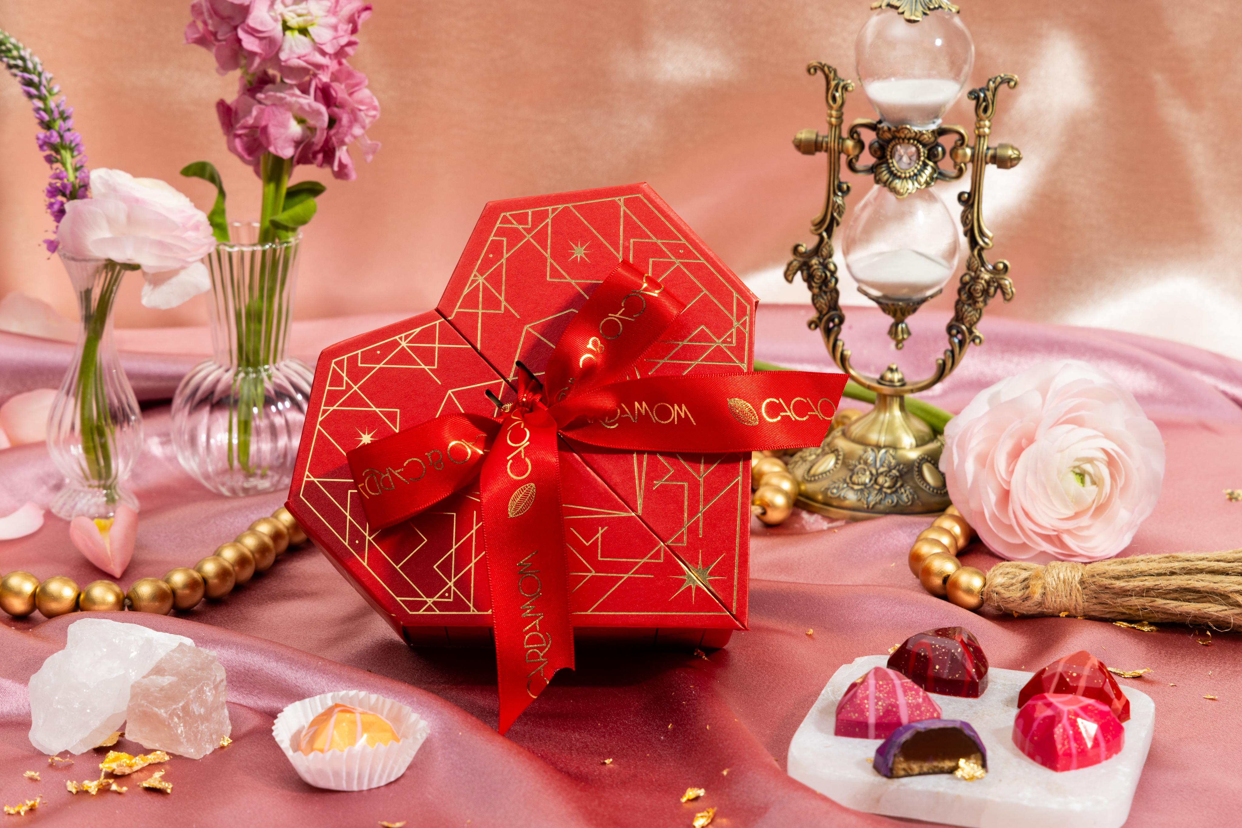 Starlit Heart Gift Box for Valentine's – 6pc Romantic Box