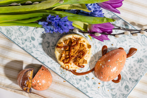Biscoff Cheesecake Easter Egg Candy Bar