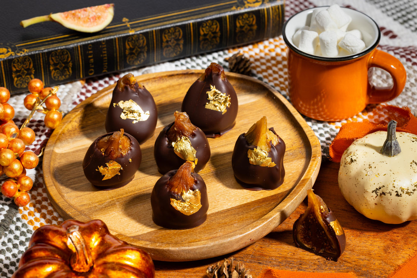 Chocolate Covered Figs 5-piece gift box featuring premium figs coated in handcrafted artisan chocolate.