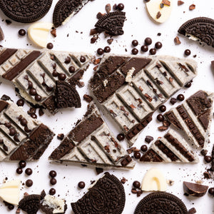 Cookies & Cream Chocolate Bar