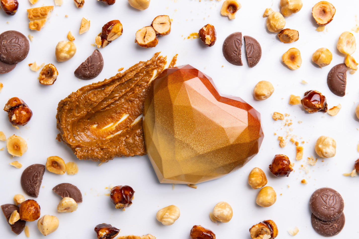 A heart-shaped dark chocolate bar with hazelnut speculoos spread